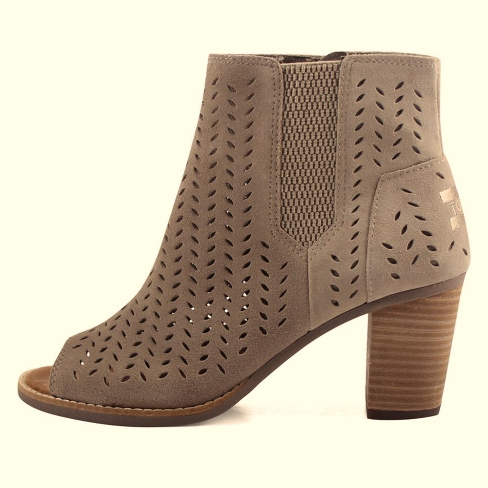 TOMS - WOMENS MAJORCA SUEDE PEEPTOE BOOTIES Taupe Suede perleaf